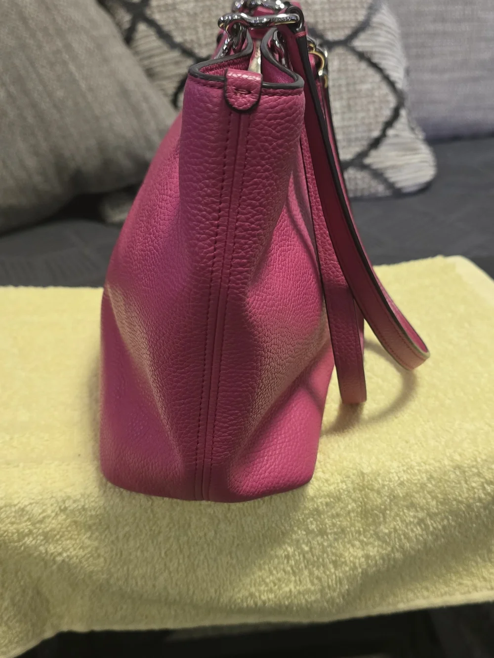 Coach Small Tote Dahlia Pink Pebbled LeatherBag W Dust Bag